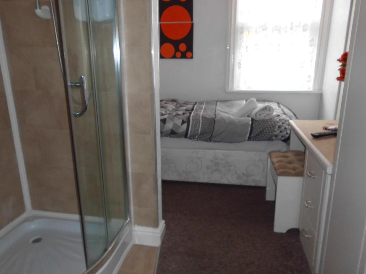Jasmine Guest House Bridlington Esterno foto