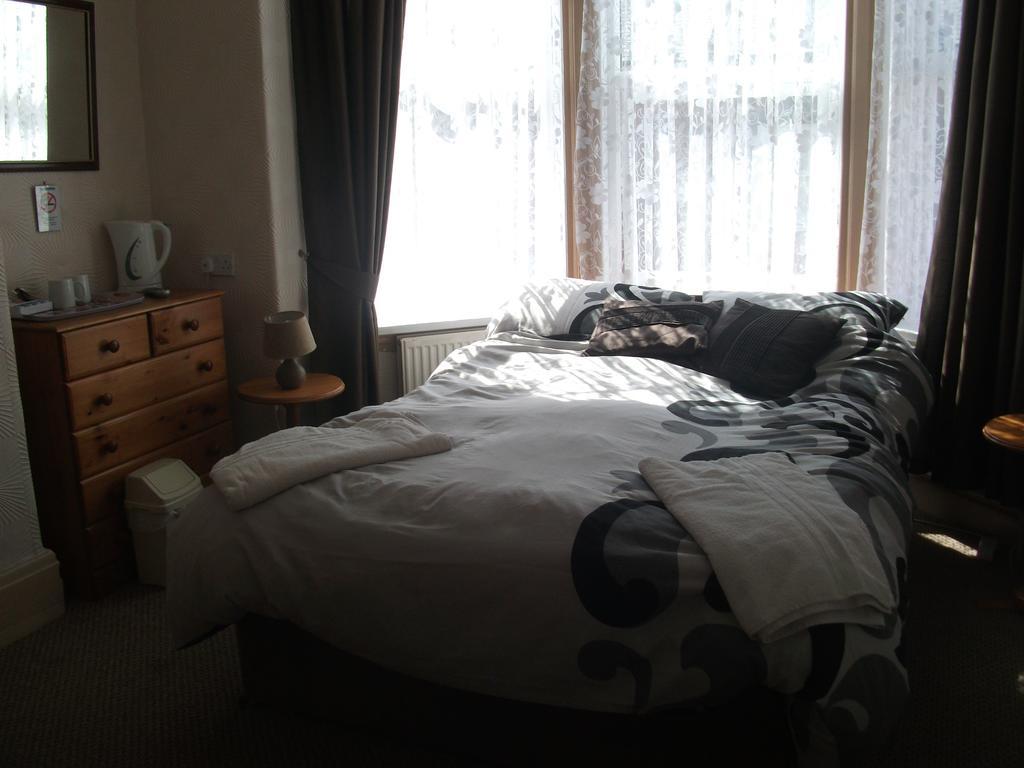 Jasmine Guest House Bridlington Esterno foto